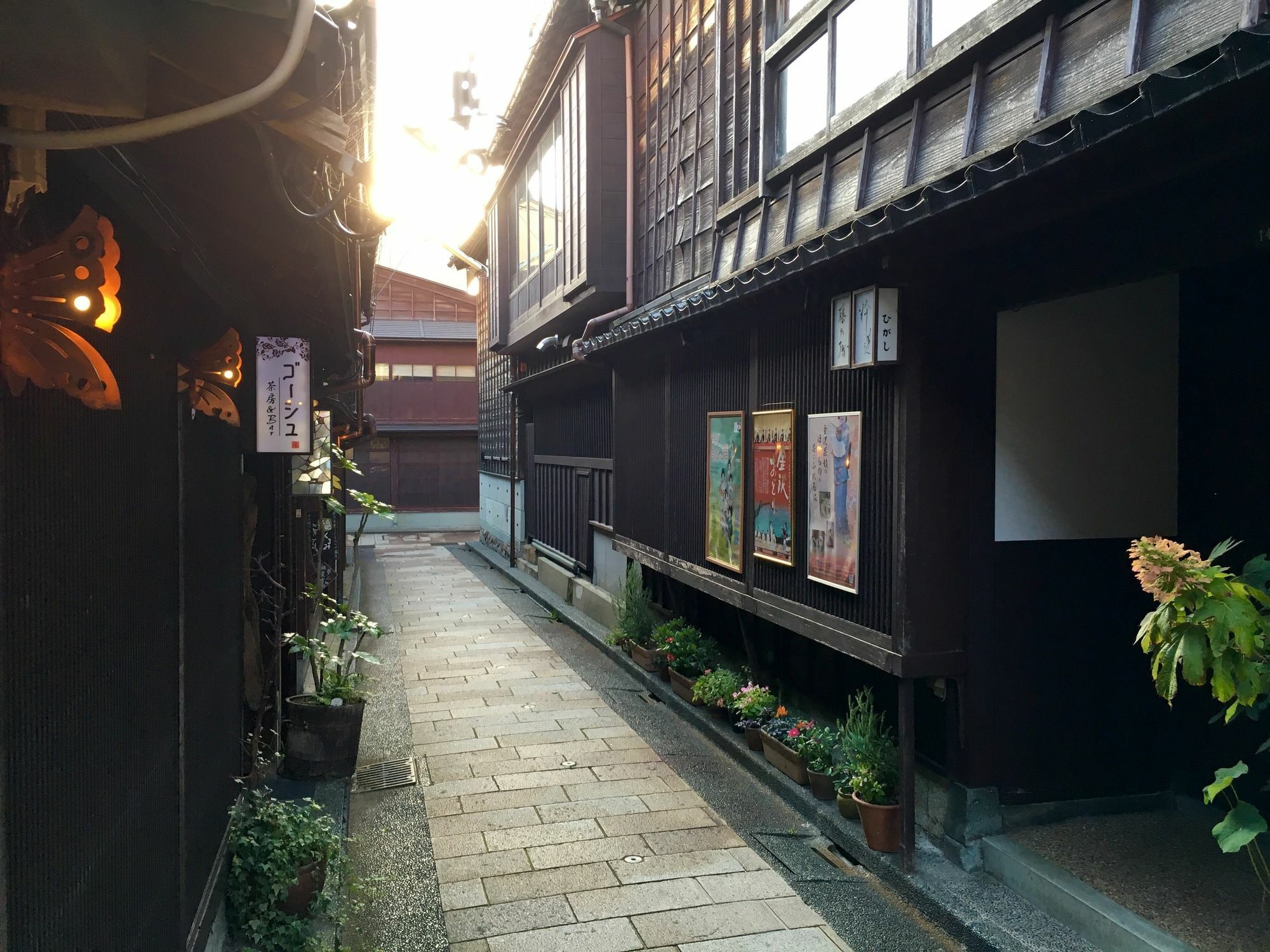 Kanazawa Guesthouse Stella Exterior photo